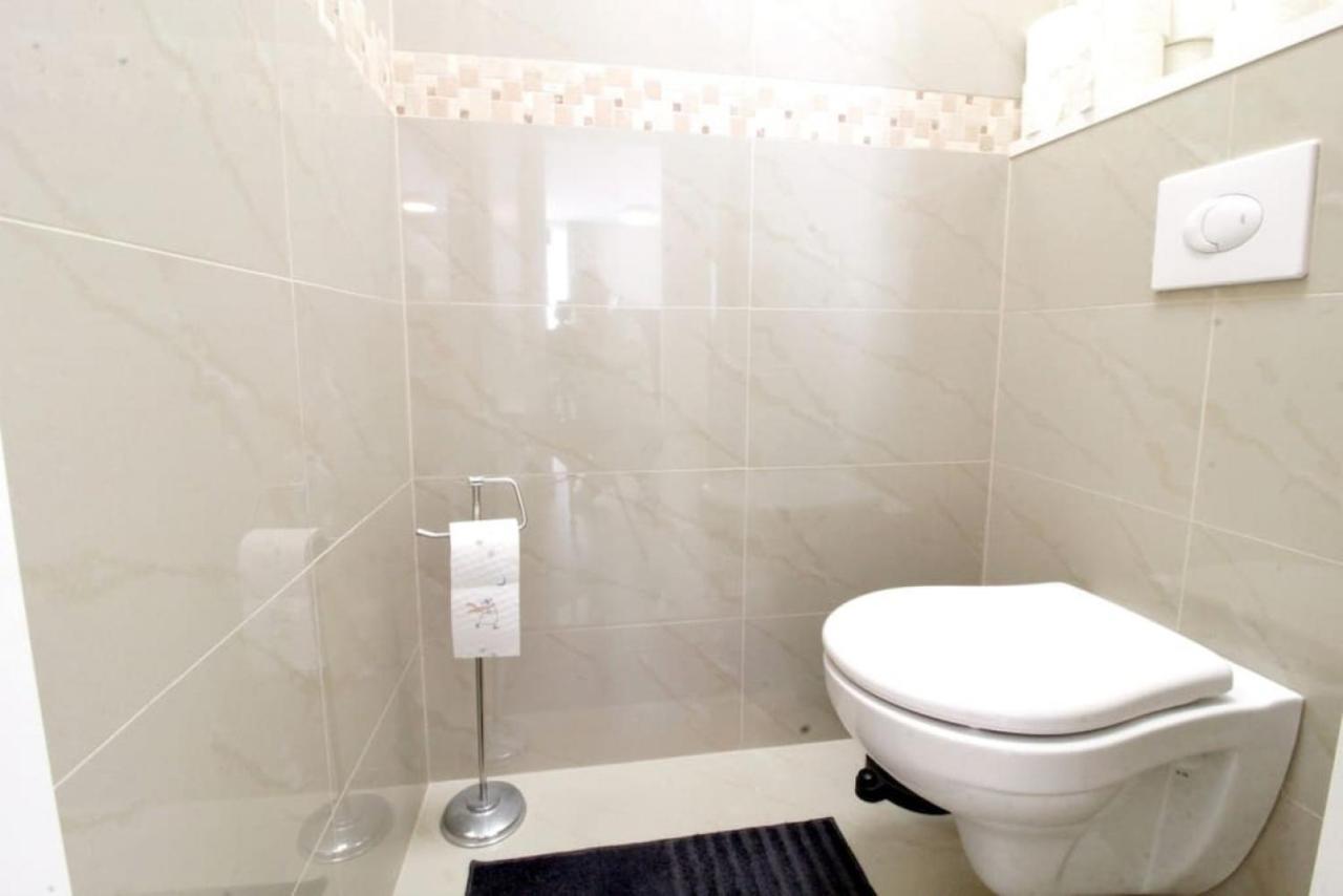 Appartement Engerth Moderne Mit Ruhiger Lage Und Balkon Wenen